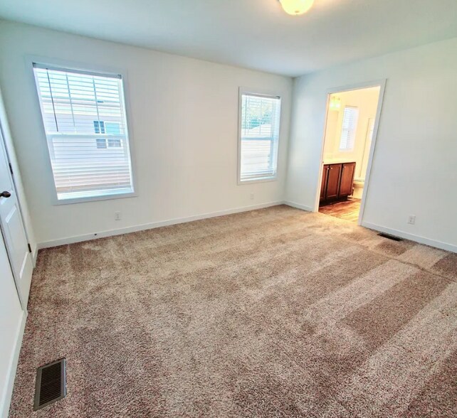 Building Photo - 9269 Windjammer Dr