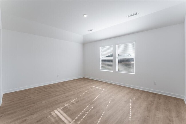 Building Photo - 103 S Maroon Ave