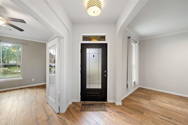 Building Photo - 4534 Montcliff Bend Ln