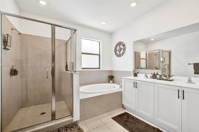 Building Photo - 10333 SW 232nd St