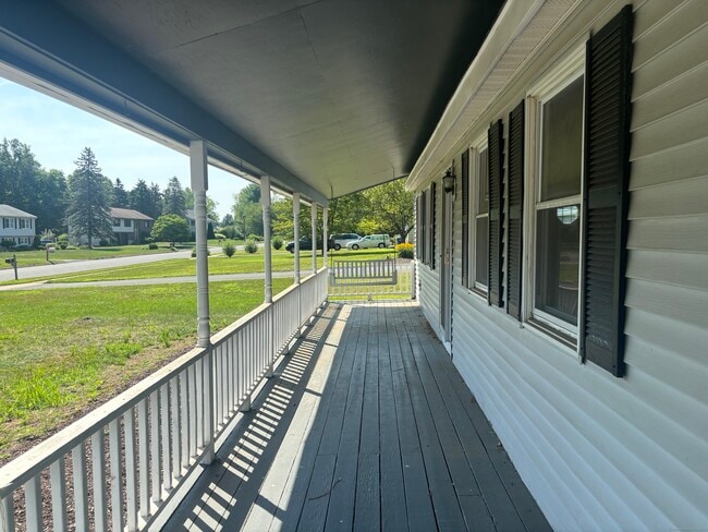 Building Photo - 65 Lancaster Dr