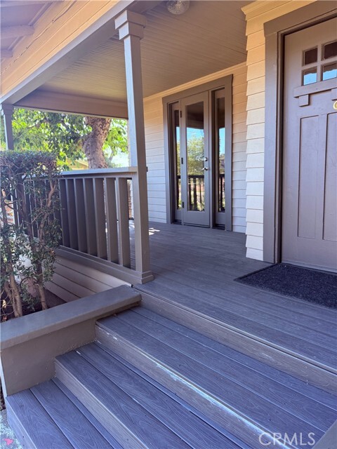 Building Photo - 119 N Cullen Ave