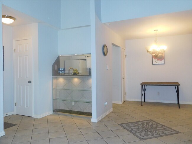 Building Photo - 2120 El Paseo St