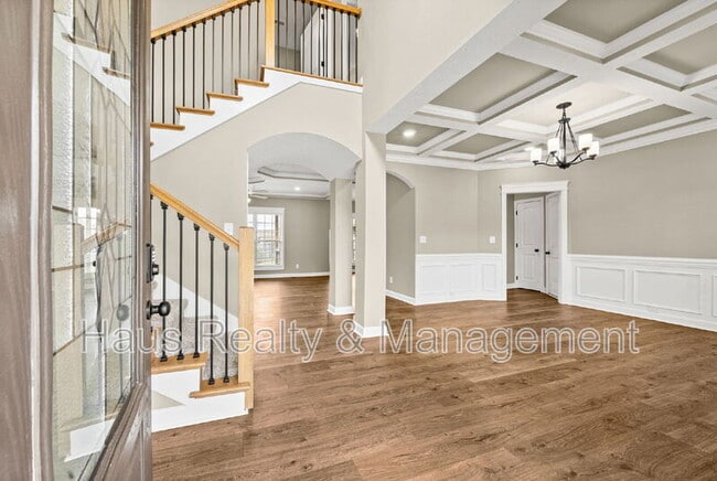 Building Photo - 415 Glenstone Springs Dr