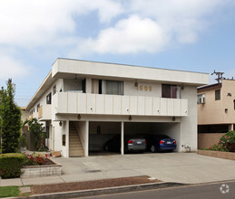 Building Photo - 1605 Barry Ave