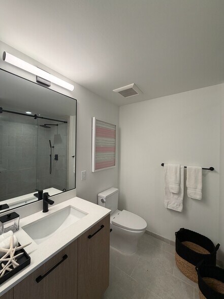 Building Photo - 3011 NW 18th Ter