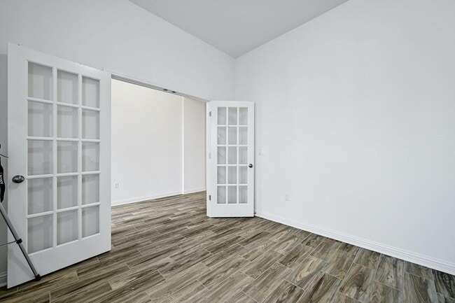 Building Photo - 6725 Denia Dr
