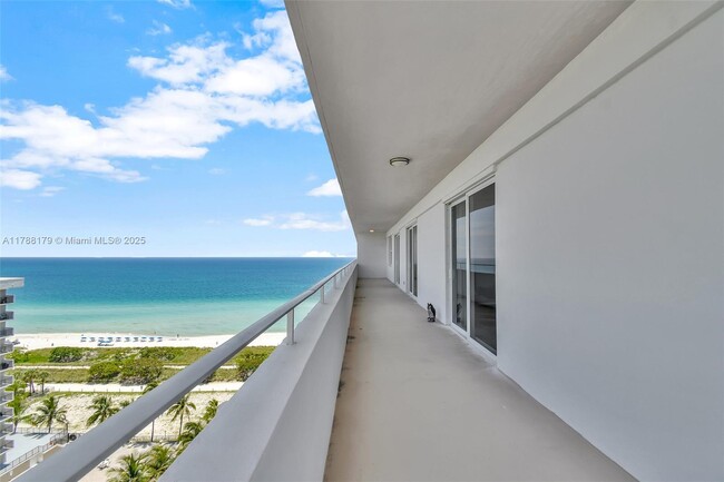 Building Photo - 9225 Collins Ave
