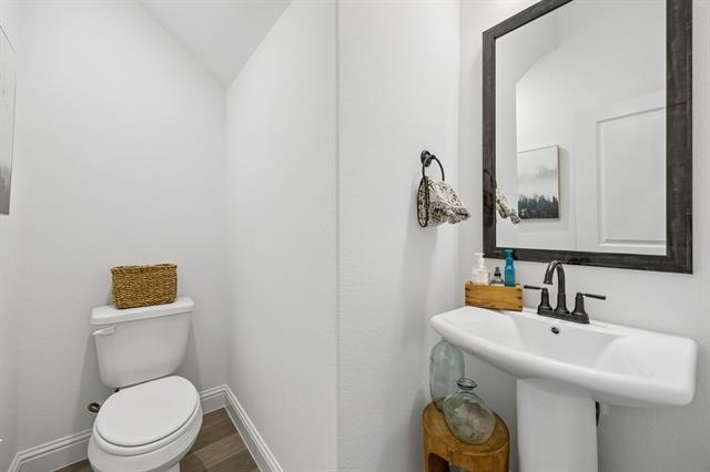 Building Photo - 7035 Granbury Ln