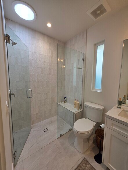 Building Photo - 2796 Dalenhurst Pl