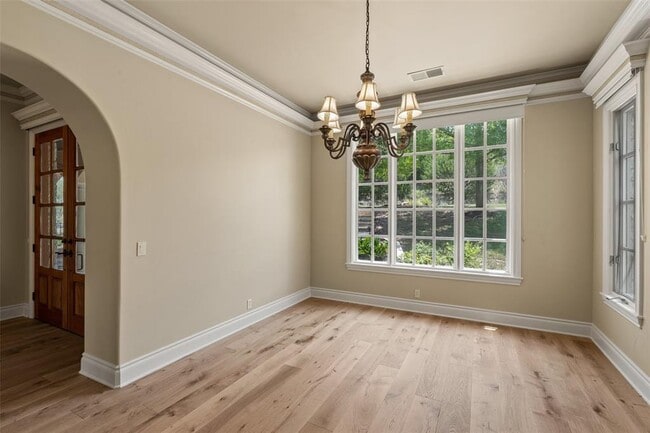 Building Photo - 11924 La Barzola Bend