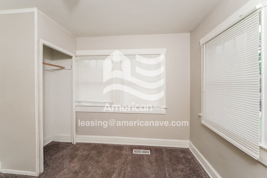 Building Photo - 7792 Rugby Ave