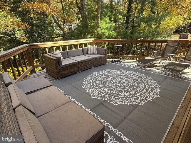 Building Photo - 616 Mcmagan Dr