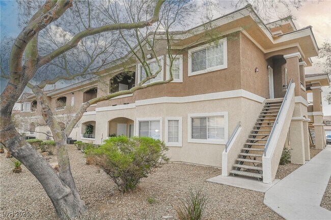 Building Photo - 833 Aspen Peak Loop