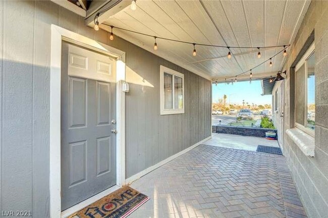 Building Photo - SUPER SWEET HOME WITH CASITA, NO HOA