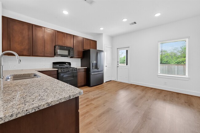 Building Photo - 4506 Blue Mountain Laurel St