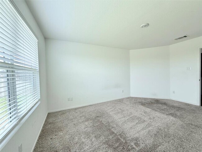 Building Photo - 140 Canley Lp
