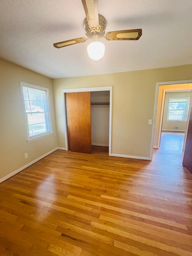 Building Photo - 709 Bounty Dr
