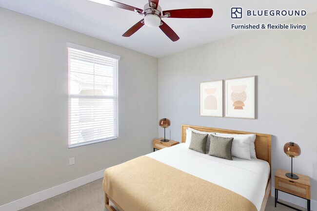 Building Photo - 1000 Lupine-SI FL2-ID12631A