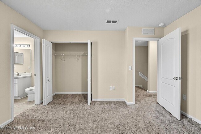 Building Photo - 7739 Legacy Trl
