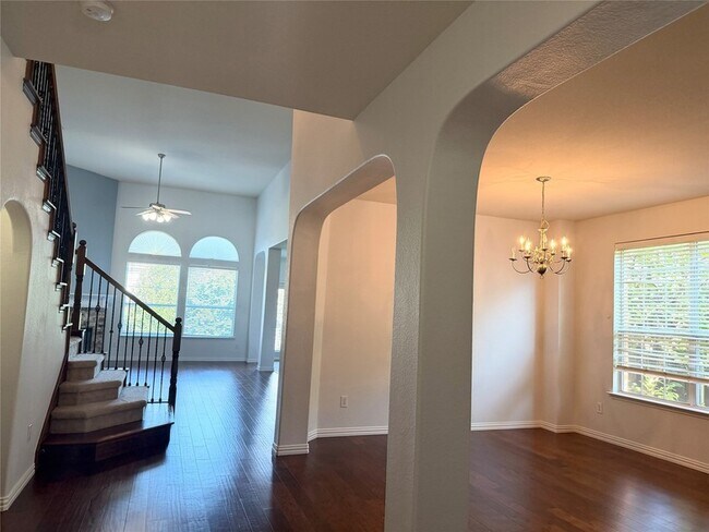 Building Photo - 8373 Brightside Ln