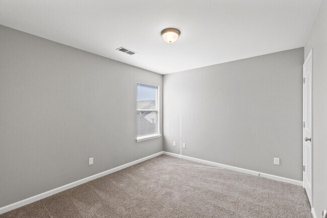Building Photo - 211 Jared Parker Wy