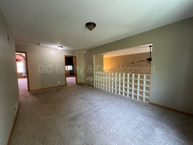Building Photo - 2805 Breckenridge Cir