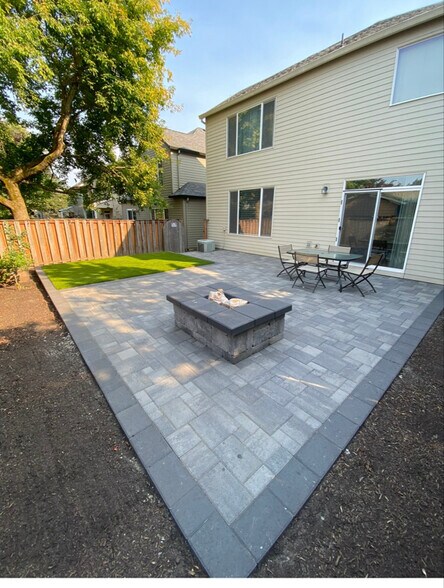 Building Photo - 20685 SW Ravenswood St