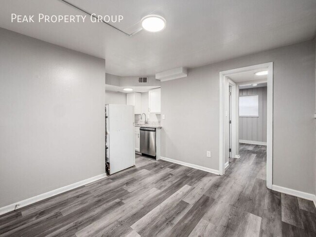 Building Photo - 70 W 8th Ave