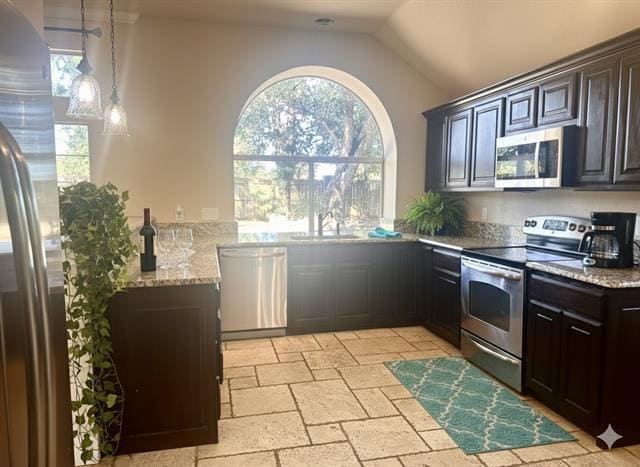 Building Photo - 2204 Glenbrook St