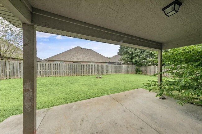 Building Photo - 1201 Coventry Ln
