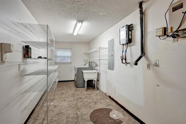 Building Photo - 8350 NW 15th Ct