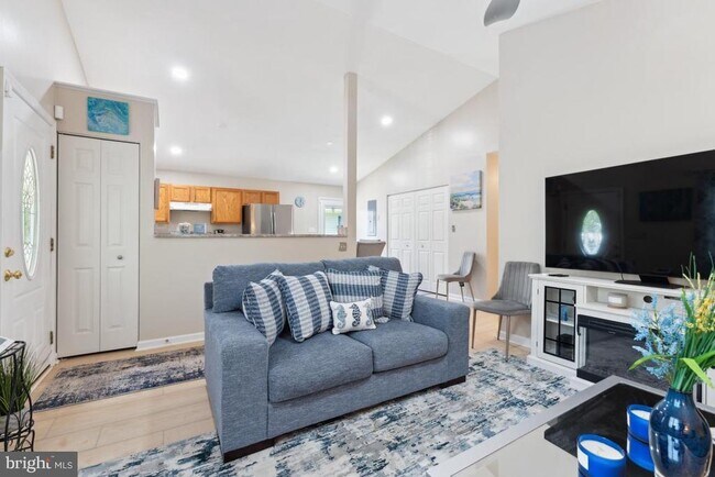 Building Photo - 340 12th St