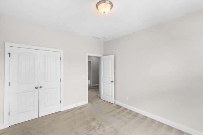 Building Photo - 1416 Sabino Dr