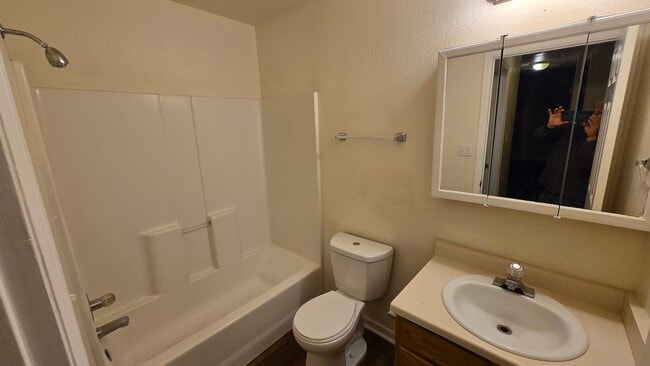 Building Photo - 4304 Lipan St