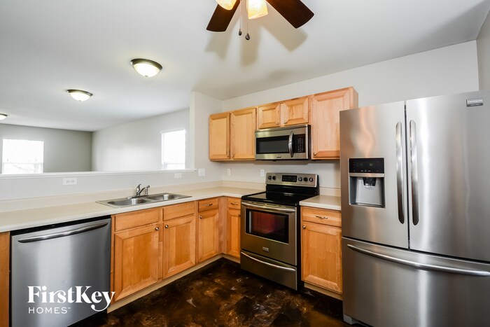 Building Photo - 4 Flying Fox Way