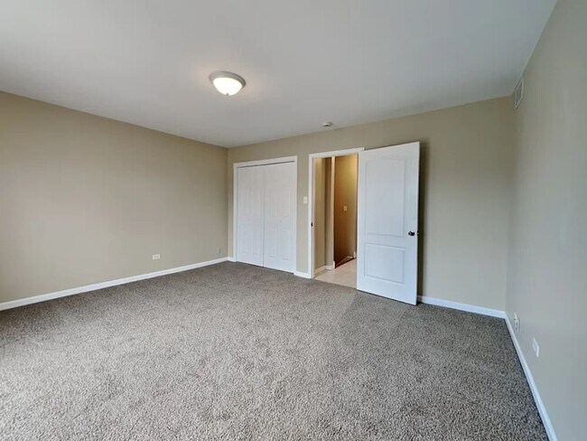 Building Photo - 30 Rodenburg Rd