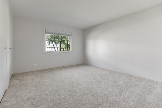 Building Photo - 117 Cotuit Ct