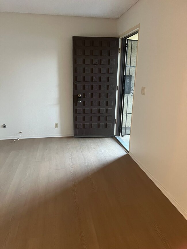 Building Photo - Beach access to this 1 Bedroom, 1 Bathroom...