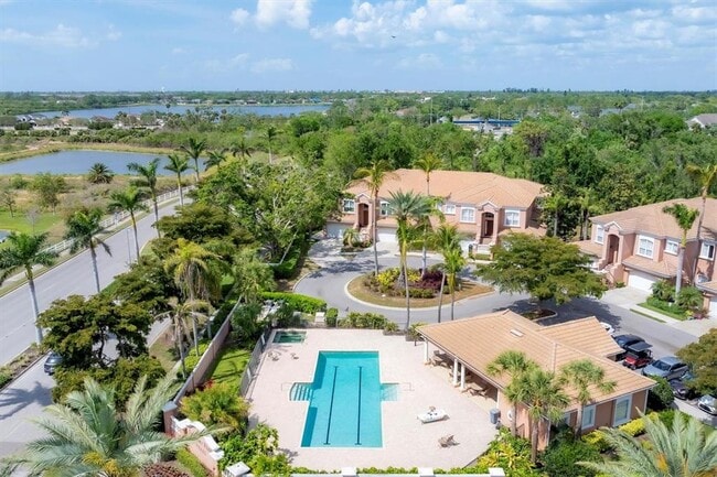 Building Photo - 5433 46th Ct W