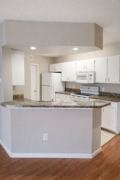 Building Photo - 12500 Crest Springs Ln