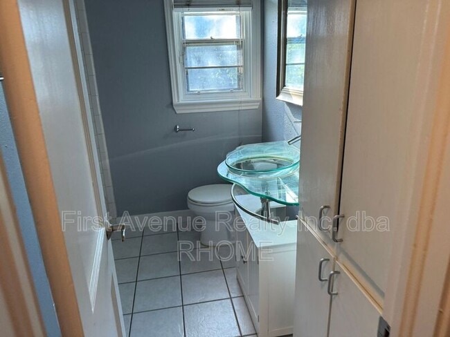 Building Photo - 6482 Bordeaux Ave