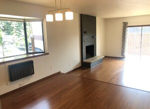 Building Photo - 407 SE 88th Ave