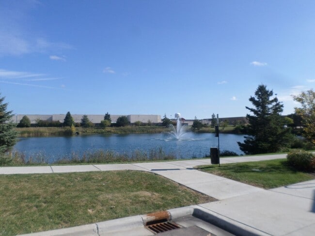 Building Photo - 6935 70th Ct