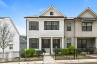 Building Photo - 504 Elliston Pl