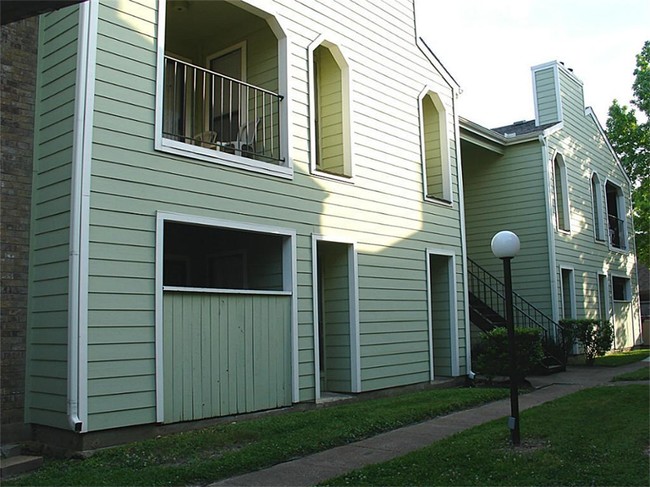 Building Photo - 6602 Harbor Town Dr