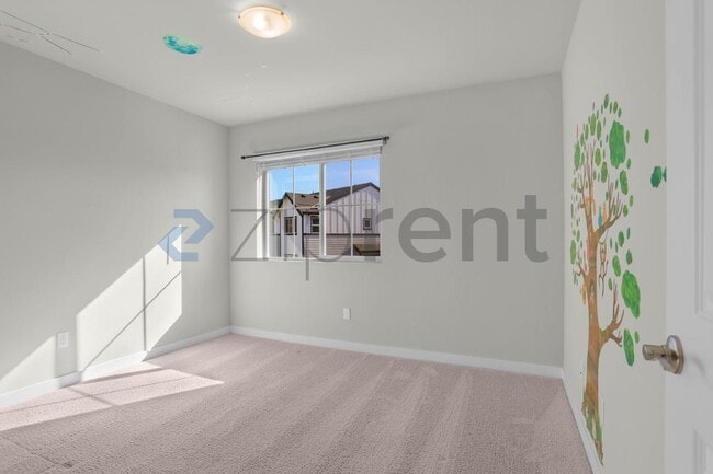 Building Photo - 1621 Seattle Hill Rd