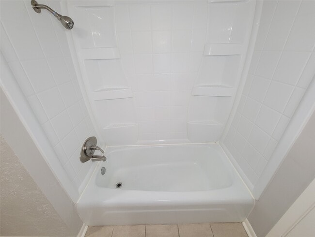 Building Photo - 1803 Cypress Dr