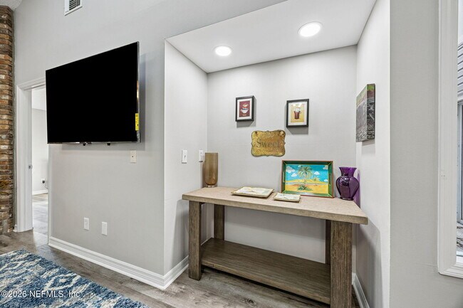 Building Photo - 12036 Arbor Lake Dr