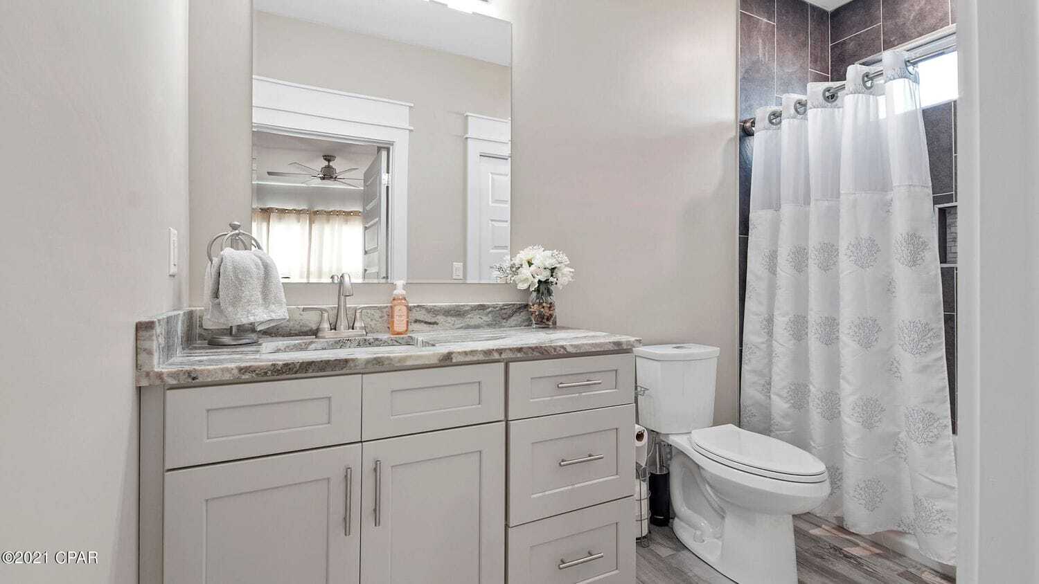 Building Photo - 2916 Laurie Ave